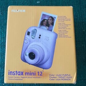 NIB Fuji Instax Mini 12 - Lilac Purple